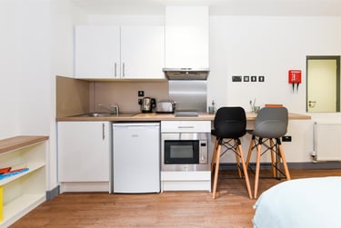 1 bed studio, Great Patrick Street, Holylands, Belfast, BT12LT - Image 15